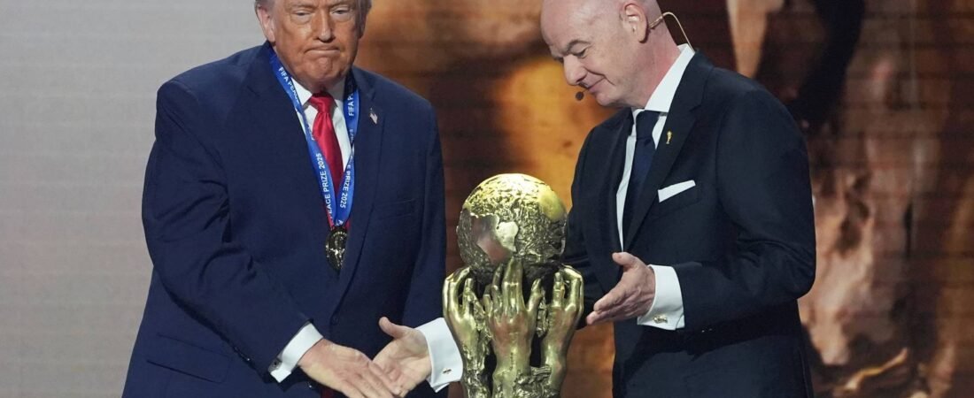 Gianni Infantino se indigna por críticas al Mundial: ‘Consumidos por el odio, se lo perdieron’